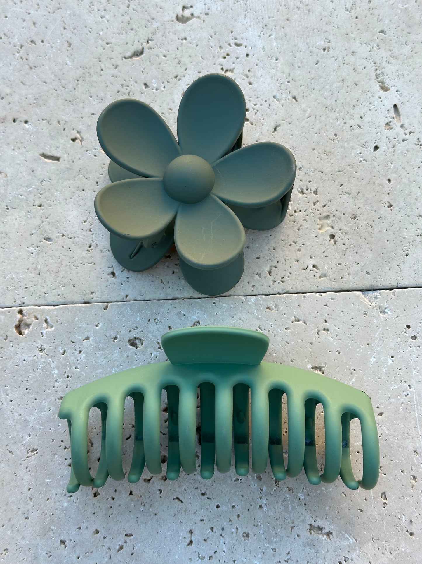 4Pcs Hair Clips for Teens/Moms | JA.VA.NAH
