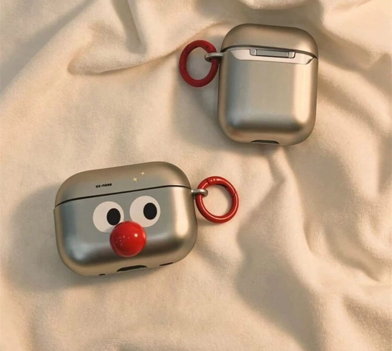 Red Nose Looks AirPods Case | JA.VA.NAH