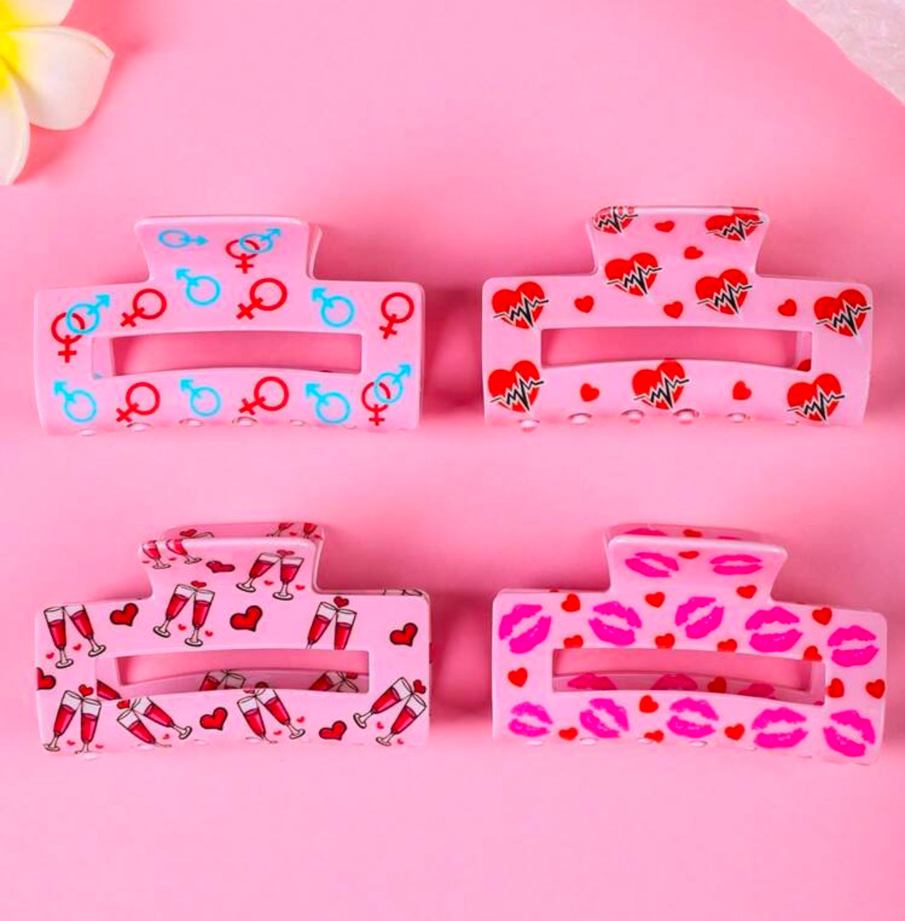 4PCS Cute, Fashionable HairClips for all type hair