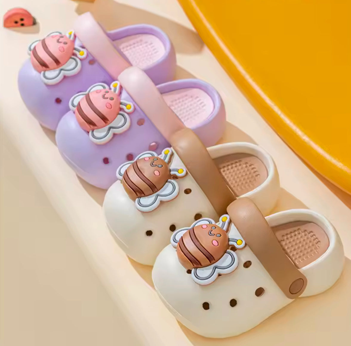 ÅVA SìMpï Bee Clogs | JA.VA.NAH