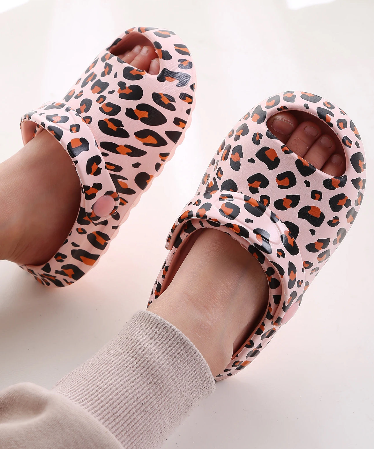 ÅVA SìMpï Foam Clogs | JA.VA.NAH