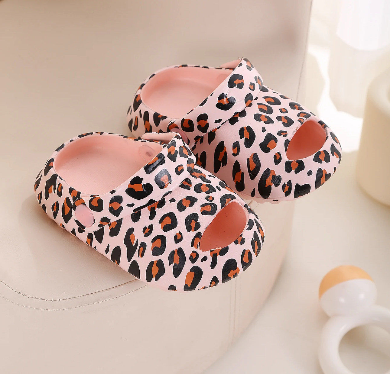 ÅVA SìMpï Foam Clogs | JA.VA.NAH