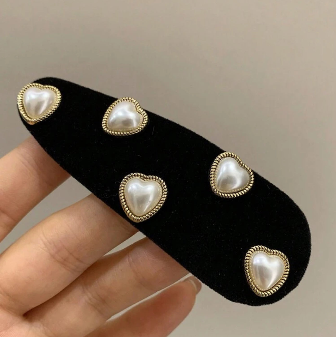 2pcs Velvet Heart Pearl Hair Clip | JA.VA.NAH
