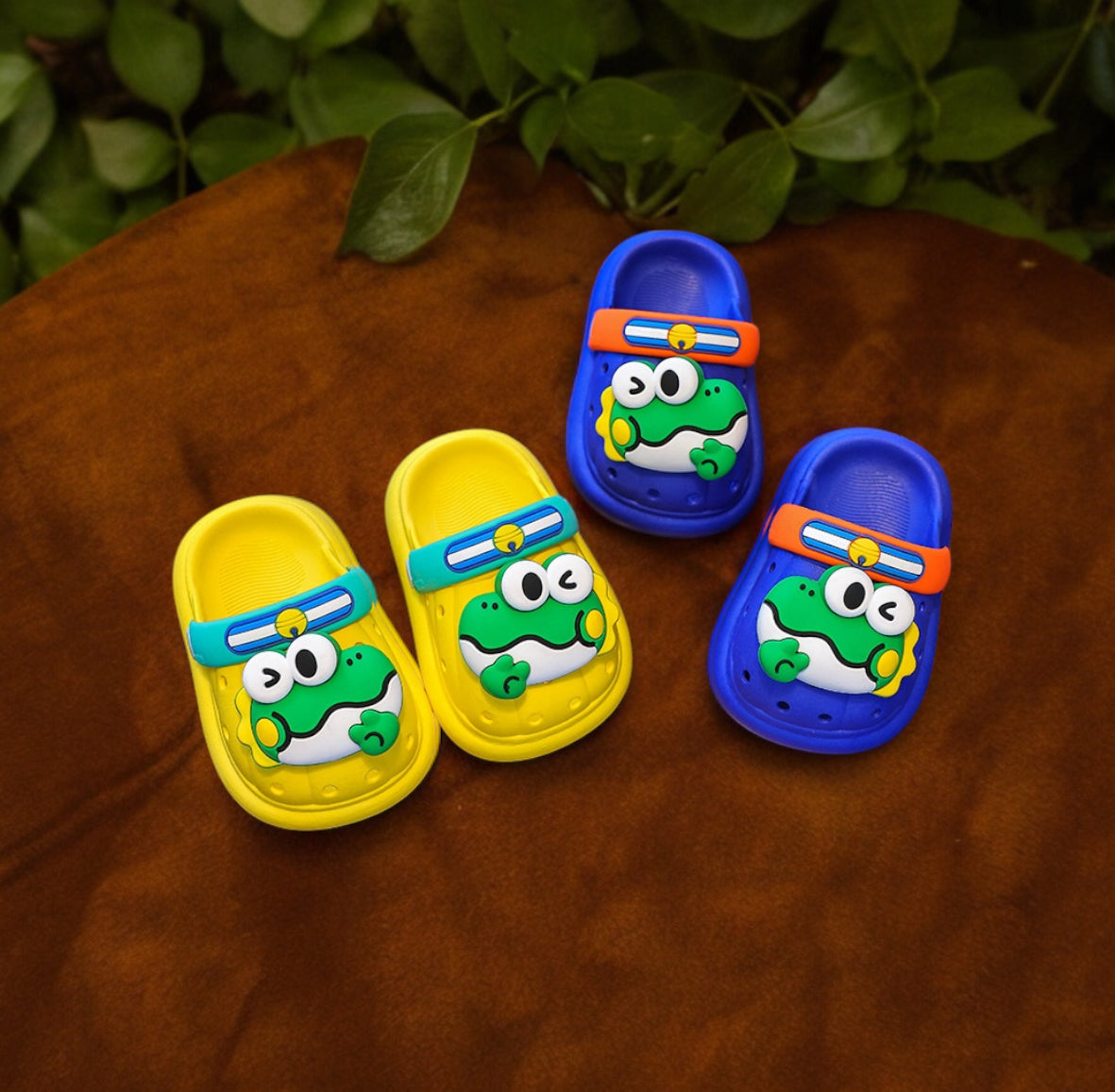 Boys/ Girls Cool animals Cartoon Clogs for the summer