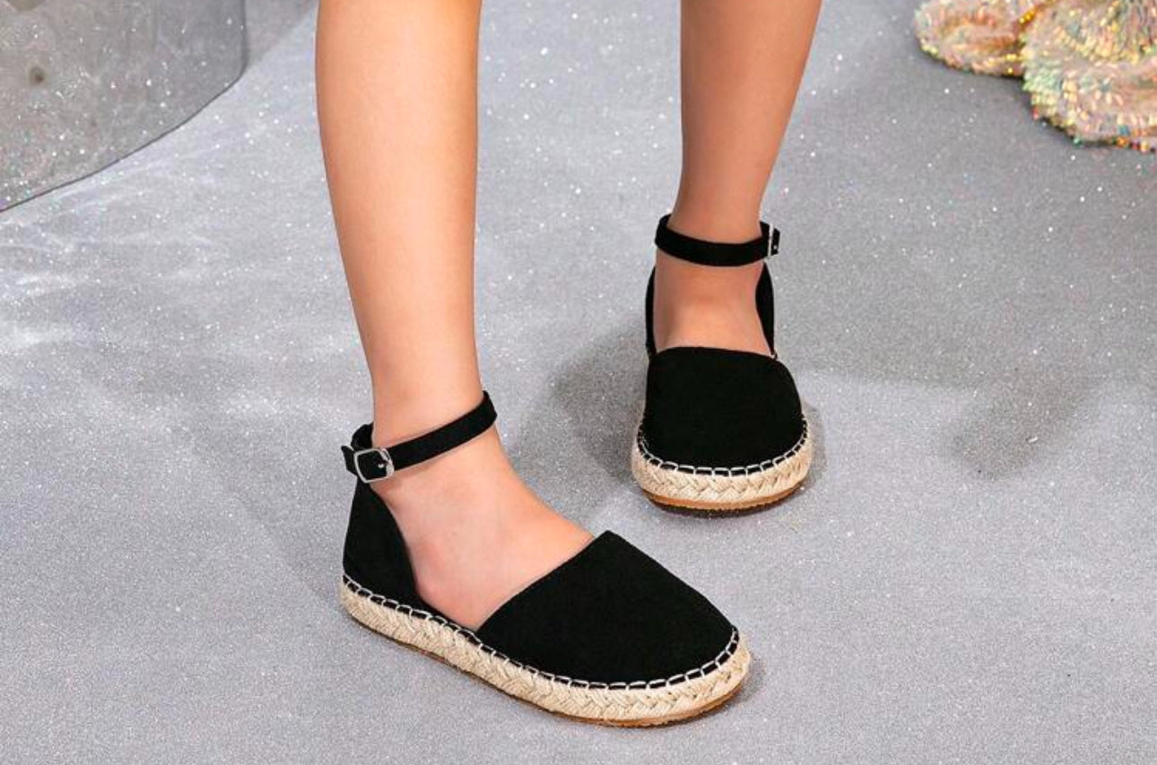 Flat Casual Shoes for girls