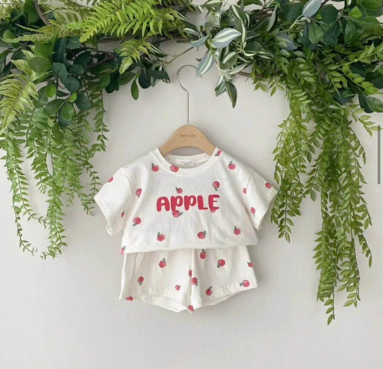 2PCS Apple sets for girls