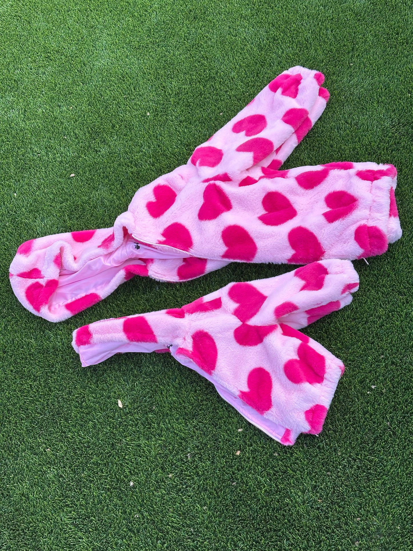 Mommy/Baby Matching Heart Sweaters | JA.VA.NAH