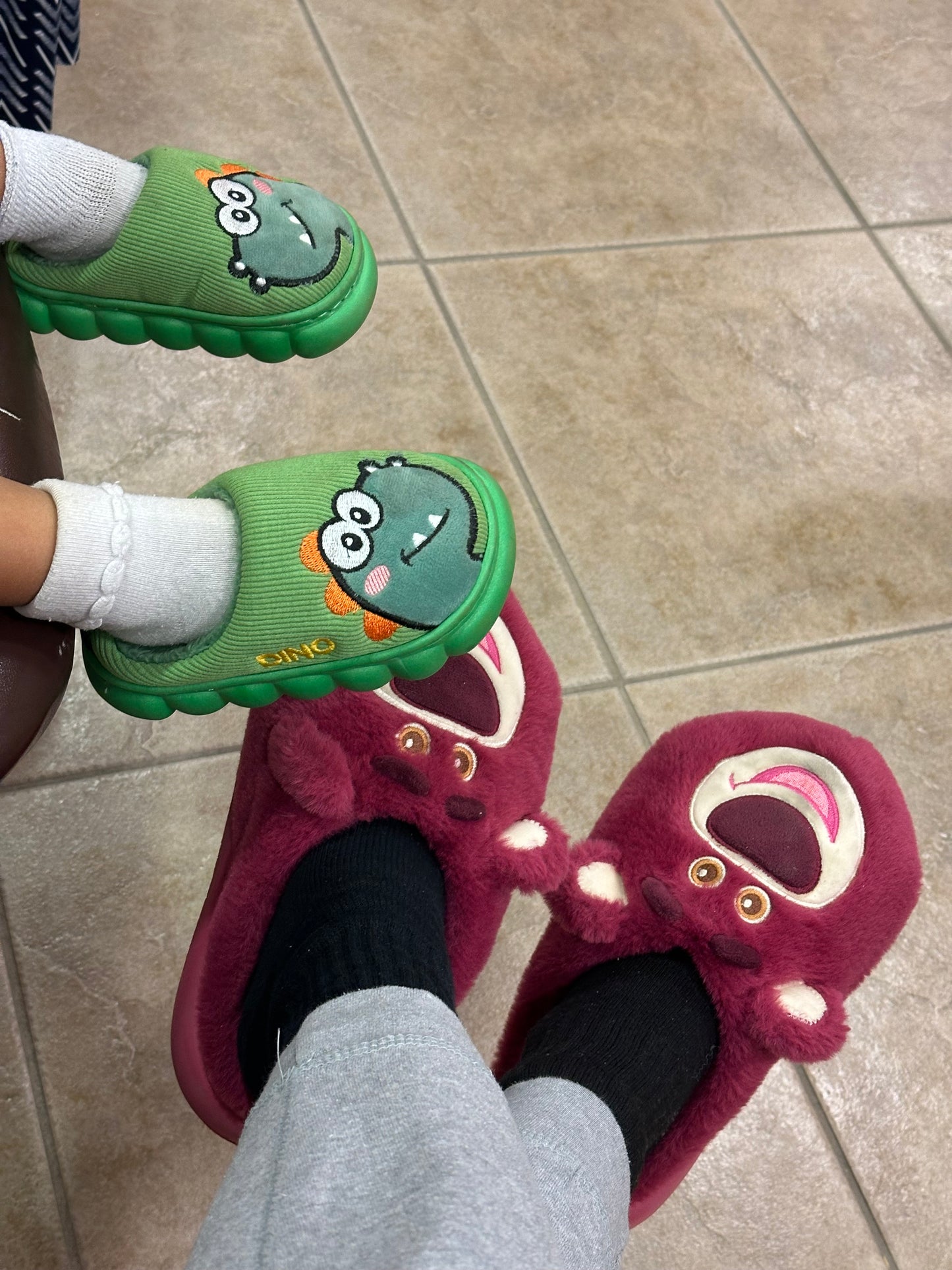 Momma Bear Adults Slippers | JA.VA.NAH